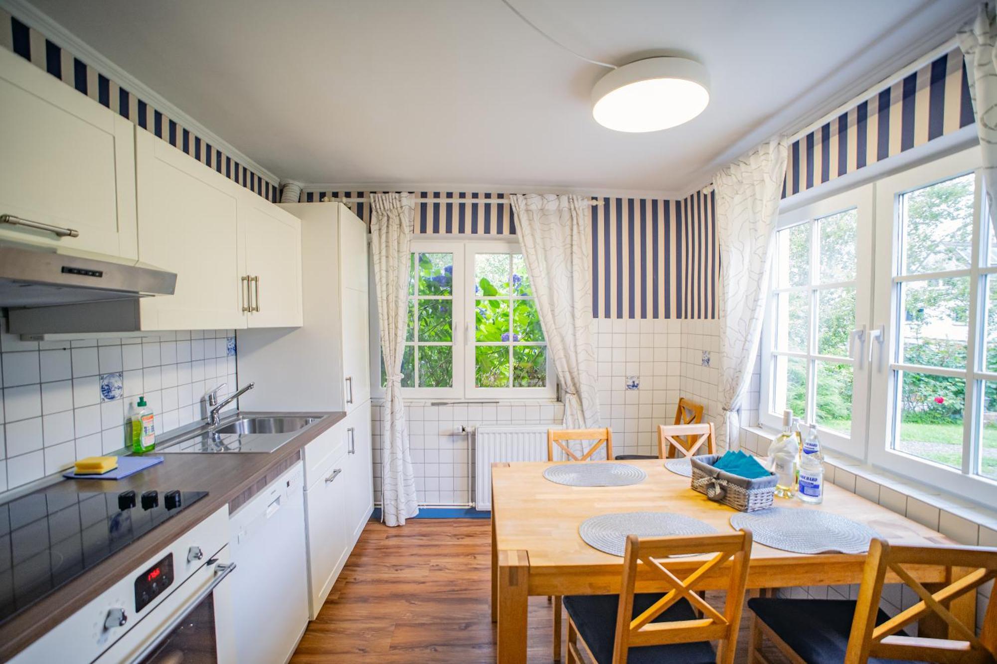Haus Am Leuchtturm Apartment Пелворм Екстериор снимка